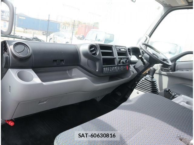 Hino DUTRO 2024-05 8158311-24