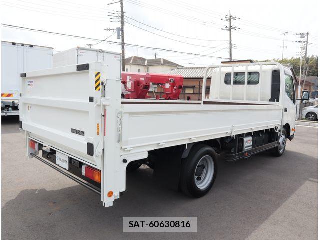 Hino DUTRO 2024-05 8158311-2