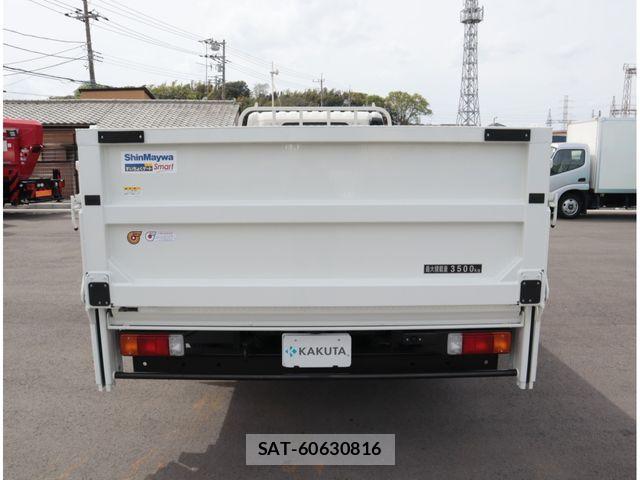Hino DUTRO 2024-05 8158311-3