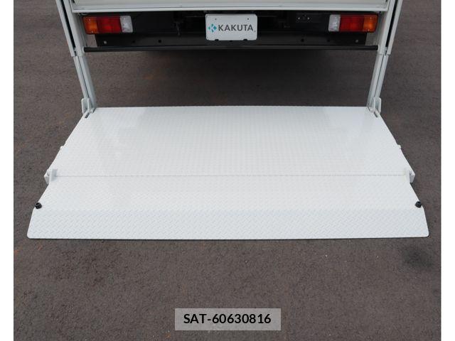 Hino DUTRO 2024-05 8158311-6