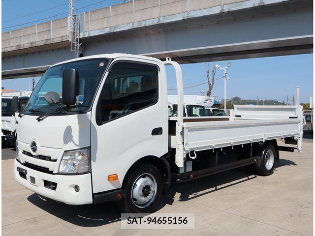 Hino DUTRO 2024-01 8158314-0