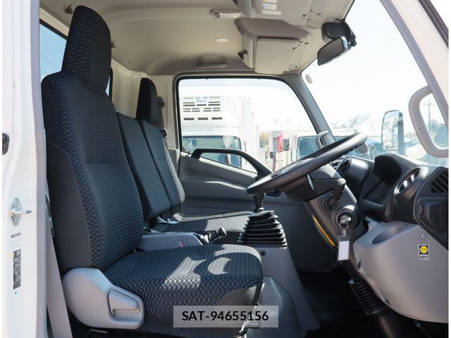 Hino DUTRO 2024-01 8158314-17