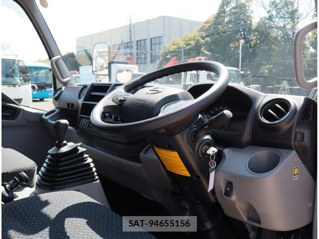 Hino DUTRO 2024-01 8158314-18