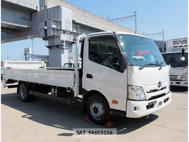 Hino DUTRO 2024-01 8158314-1