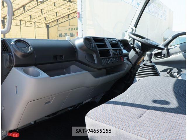 Hino DUTRO 2024-01 8158314-24