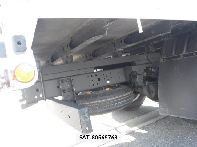 Hino DUTRO 2021-03 8158316-14