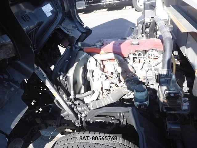 Hino DUTRO 2021-03 8158316-28