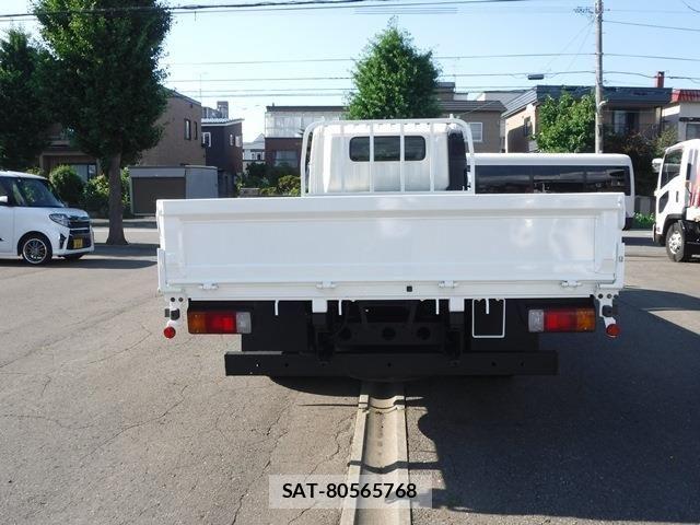 Hino DUTRO 2021-03 8158316-5