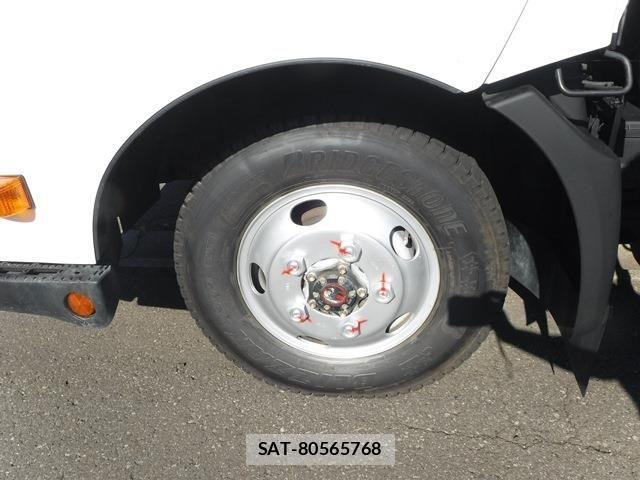Hino DUTRO 2021-03 8158316-8