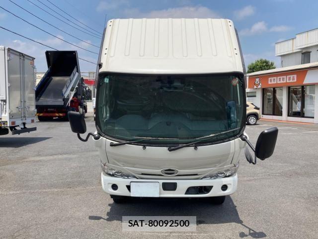 Hino DUTRO 2024-07 8158313-19