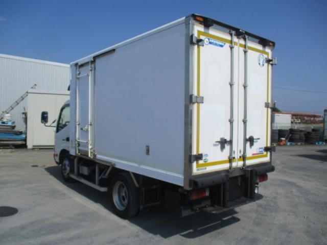 Hino DUTRO 2013-04 8186353-16