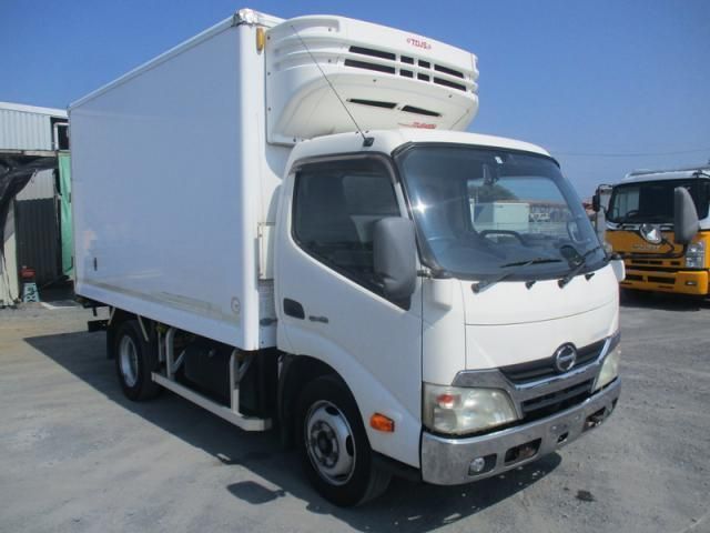 Hino DUTRO 2013-04 8186353-3