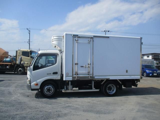 Hino DUTRO 2013-04 8186353-6