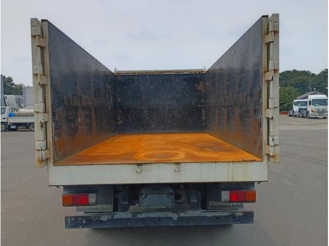 Hino DUTRO 2017-11 8186352-5