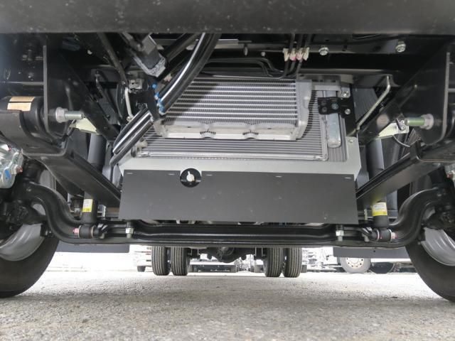 Hino DUTRO 2025-10 8186347-16