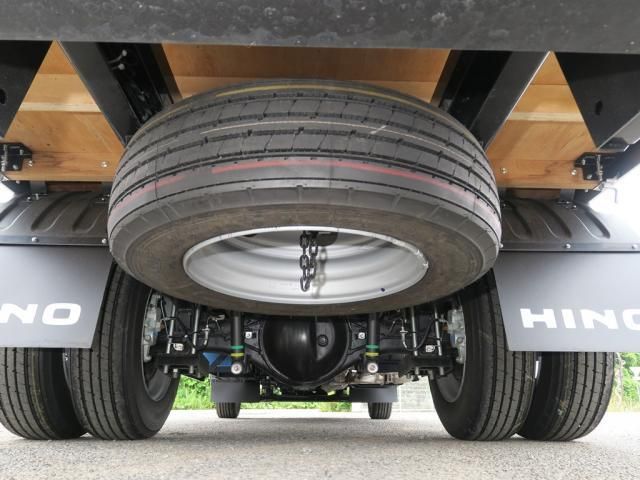 Hino DUTRO 2025-10 8186347-17