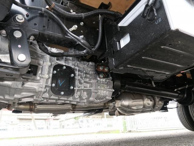 Hino DUTRO 2025-10 8186347-18