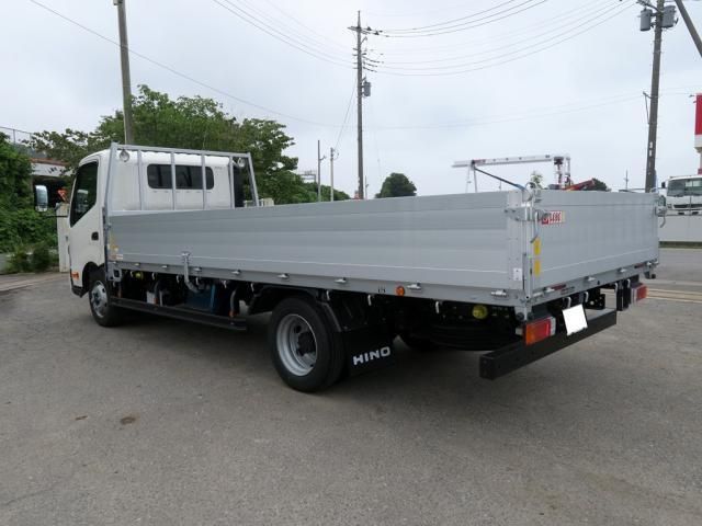 Hino DUTRO 2025-10 8186347-2