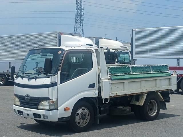 Hino DUTRO 2010-11 8186351-0