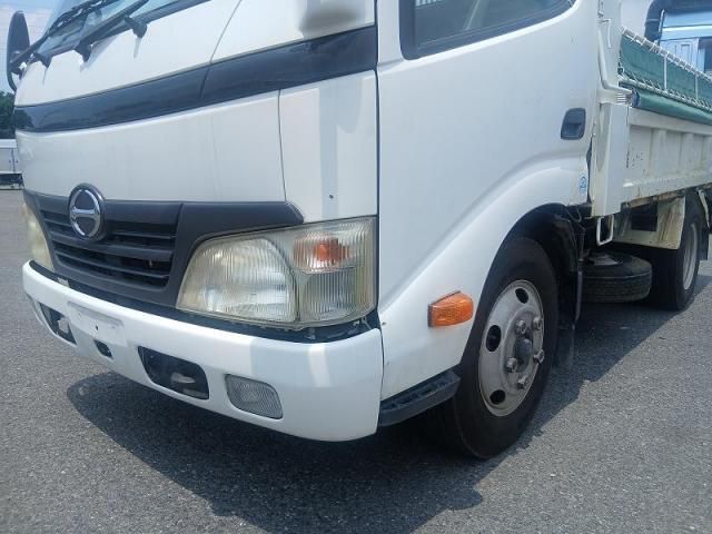 Hino DUTRO 2010-11 8186351-12