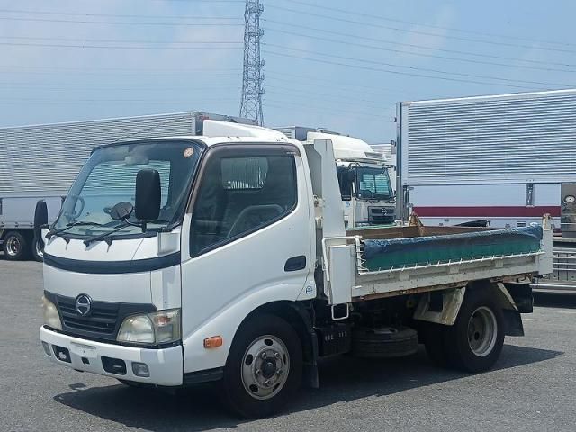 Hino DUTRO 2010-11 8186351-17