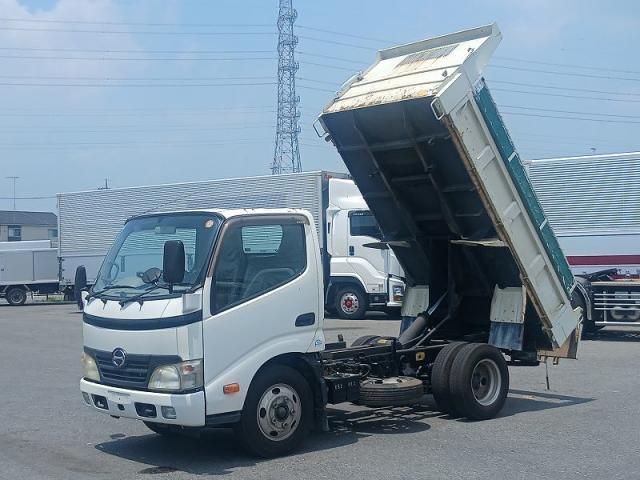Hino DUTRO 2010-11 8186351-19