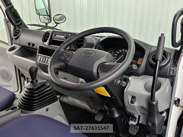 Hino DUTRO 2025-11 8207347-15