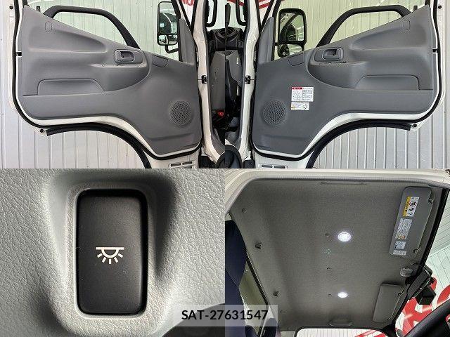 Hino DUTRO 2025-11 8207347-26