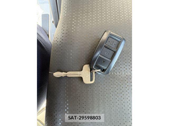 Hino DUTRO 2019-10 8207346-12
