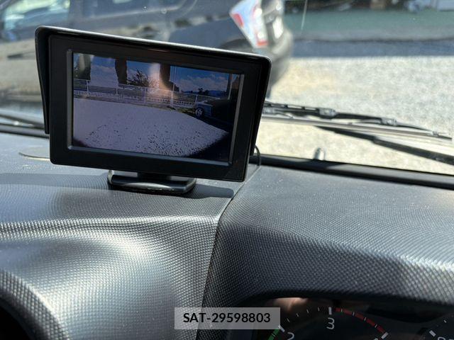 Hino DUTRO 2019-10 8207346-16