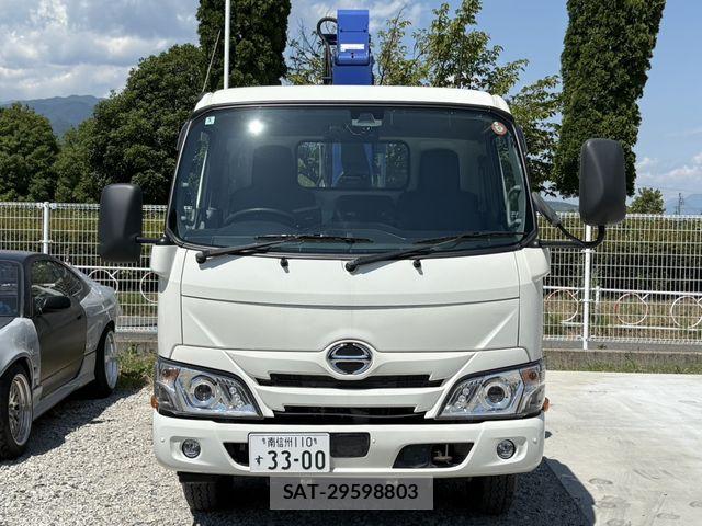Hino DUTRO 2019-10 8207346-1