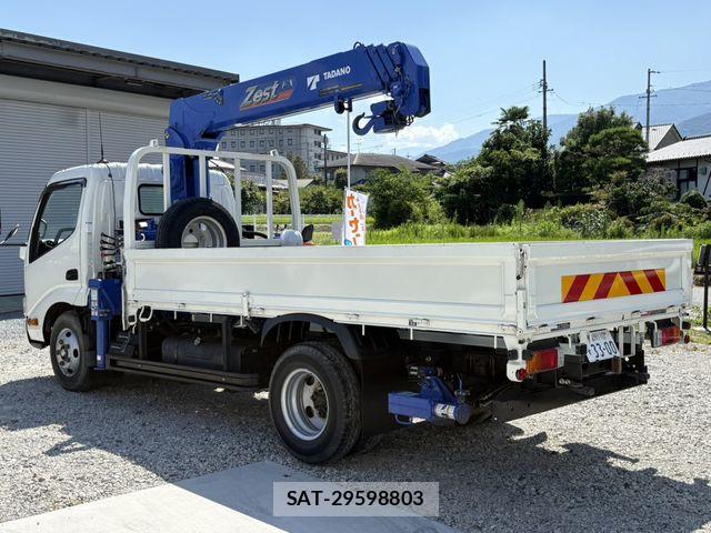 Hino DUTRO 2019-10 8207346-5