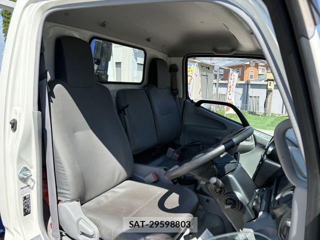 Hino DUTRO 2019-10 8207346-6