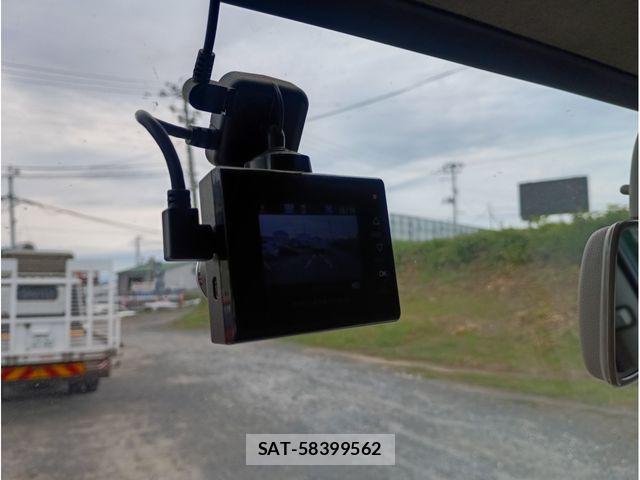 Hino DUTRO 2004-08 8207349-14