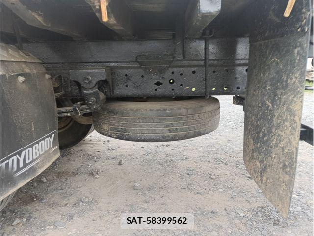 Hino DUTRO 2004-08 8207349-29