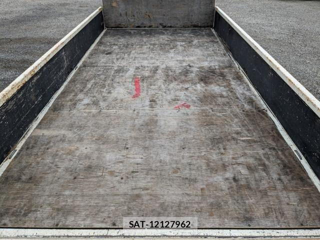 Hino DUTRO 2019-05 8229670-13
