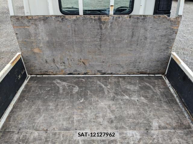 Hino DUTRO 2019-05 8229670-14