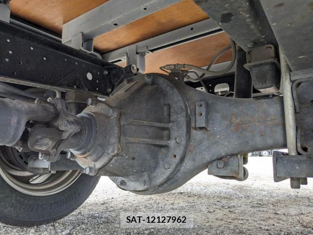 Hino DUTRO 2019-05 8229670-22