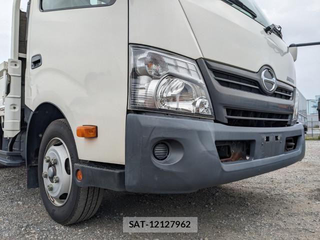 Hino DUTRO 2019-05 8229670-24