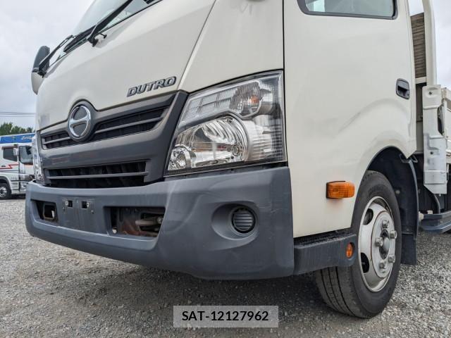 Hino DUTRO 2019-05 8229670-25