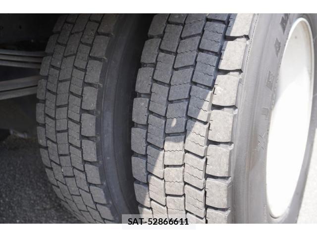 Hino DUTRO 2020-02 8229666-10