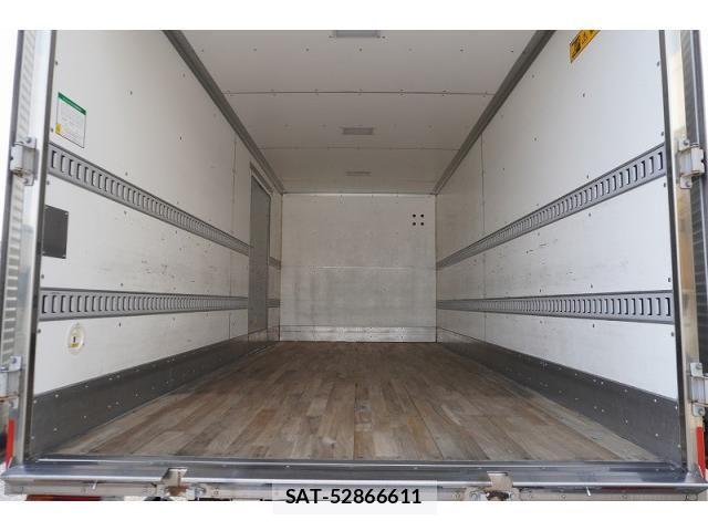 Hino DUTRO 2020-02 8229666-19