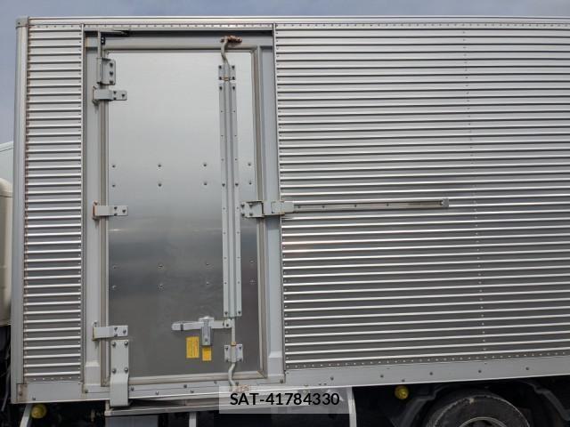 Hino DUTRO 2022-07 8229642-20