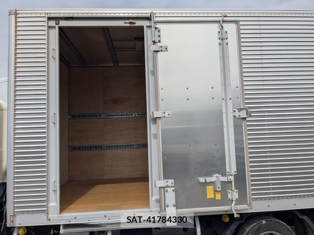 Hino DUTRO 2022-07 8229642-21