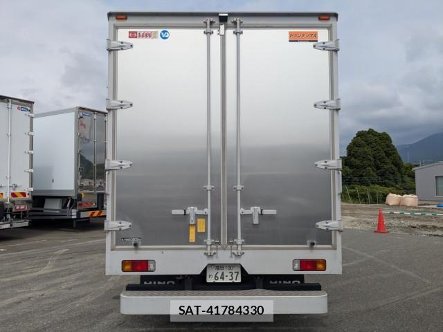 Hino DUTRO 2022-07 8229642-4