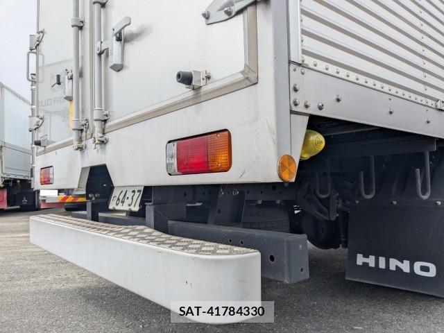Hino DUTRO 2022-07 8229642-6