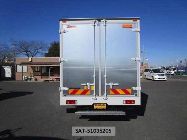 Hino DUTRO 2025-08 8229614-10