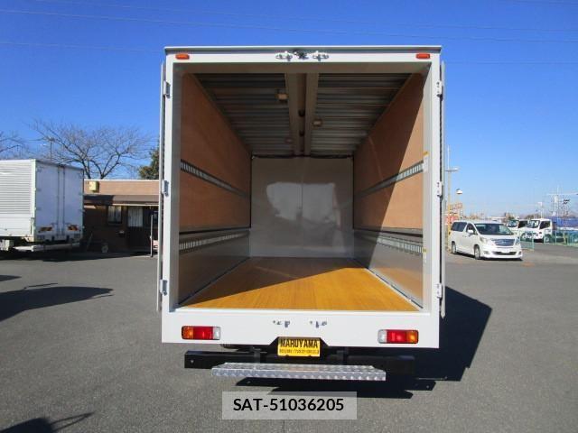Hino DUTRO 2025-08 8229614-11