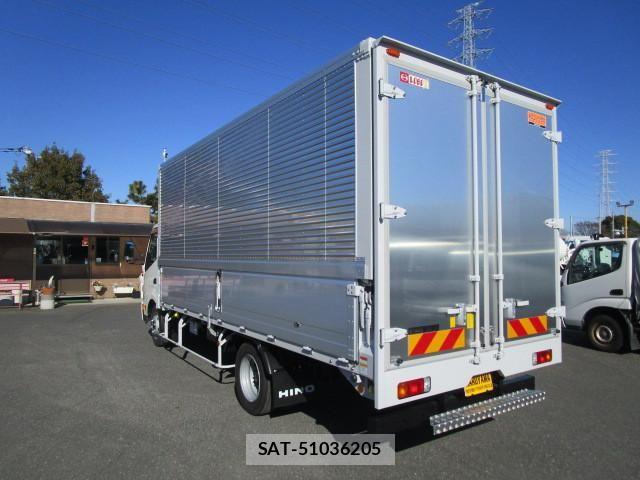 Hino DUTRO 2025-08 8229614-2