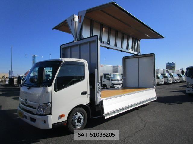 Hino DUTRO 2025-08 8229614-4
